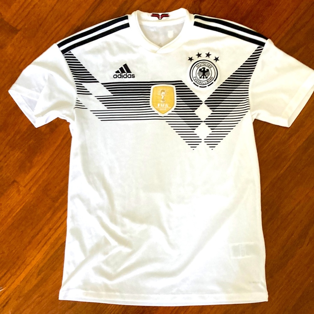Soccer tricot